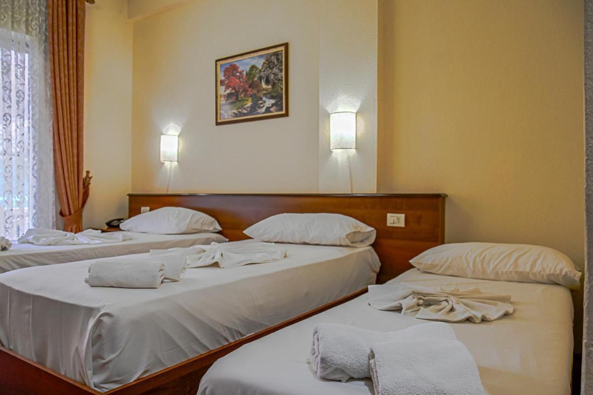 Hotel Vivas Δυρράχιο Εξωτερικό φωτογραφία