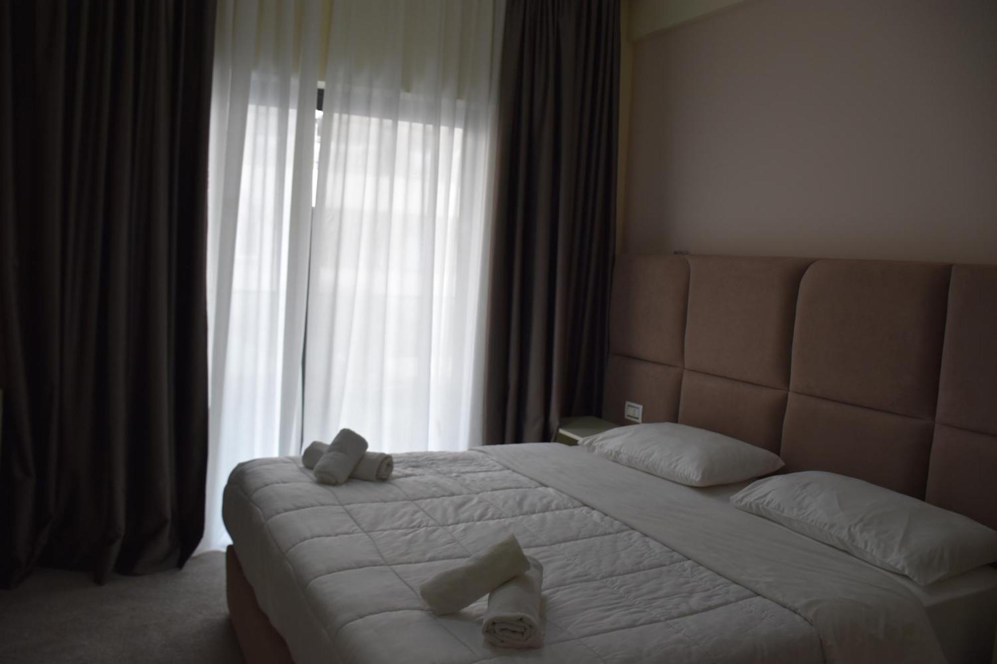 Hotel Vivas Δυρράχιο Εξωτερικό φωτογραφία