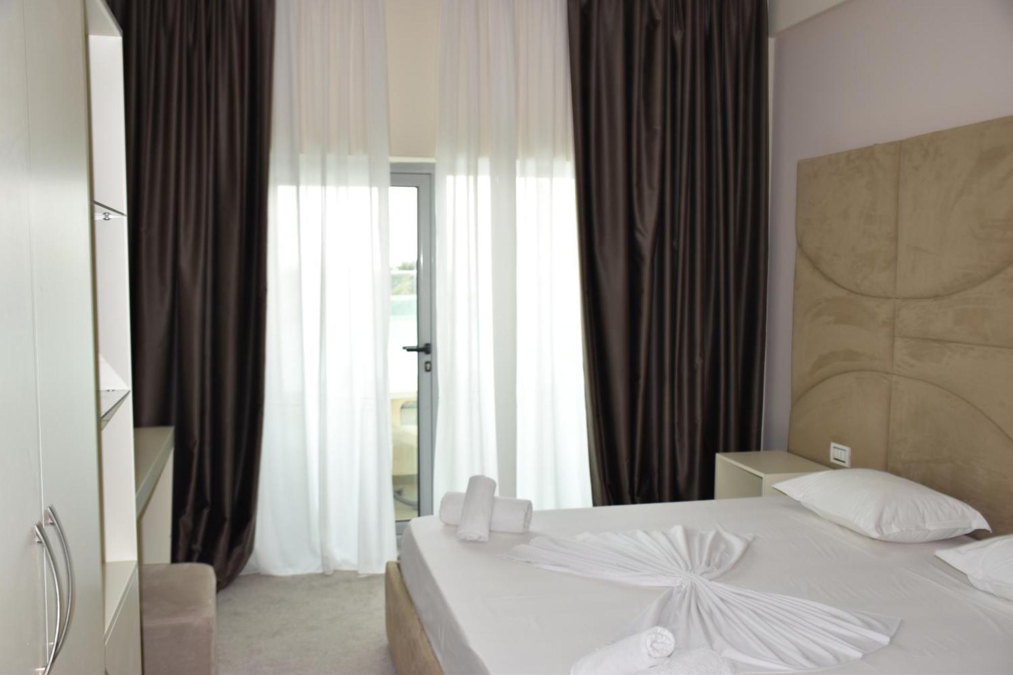 Hotel Vivas Δυρράχιο Εξωτερικό φωτογραφία